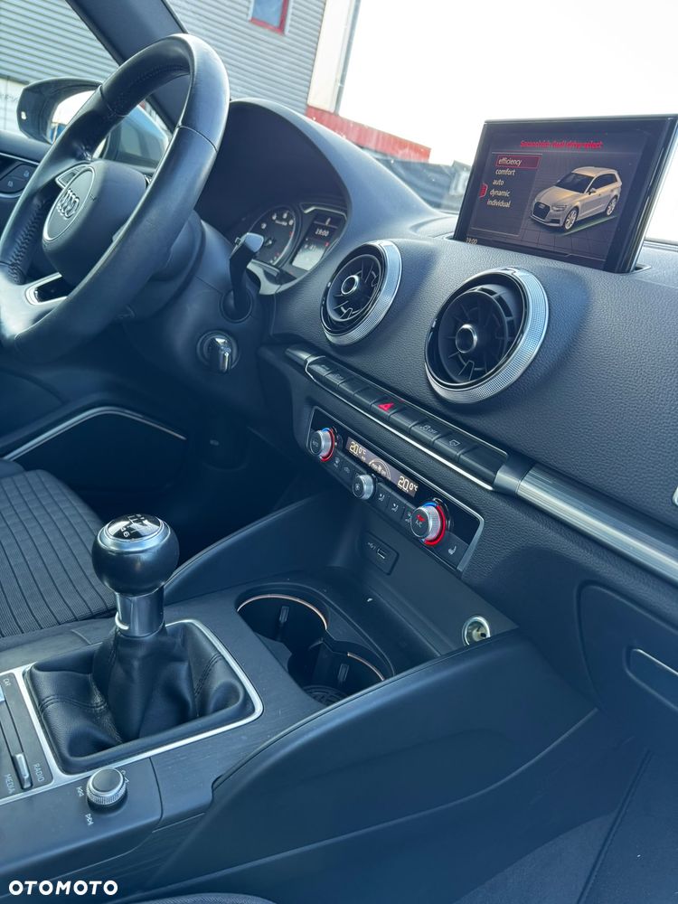 Audi A3 Sportback 35 TFSI - 16