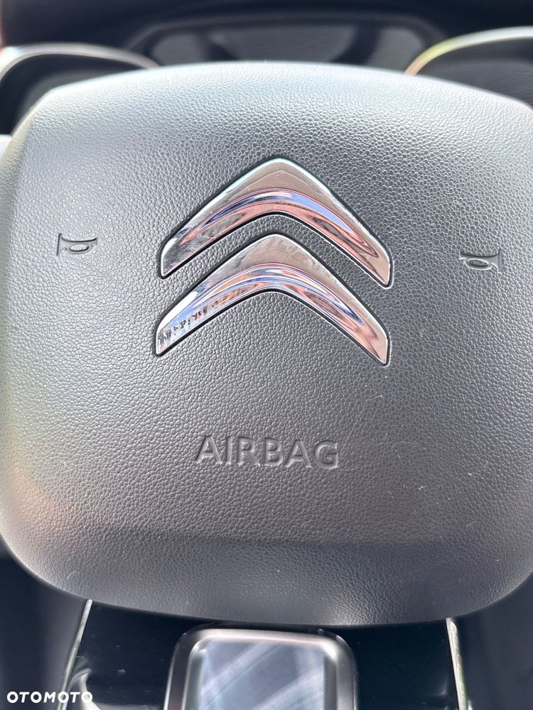 Citroën C3 1.2 PureTech Shine - 18