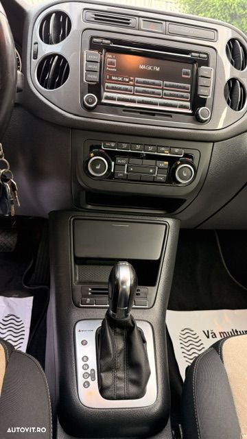 Volkswagen Tiguan 2.0 TDI 4Motion DSG Sport & Style - 29