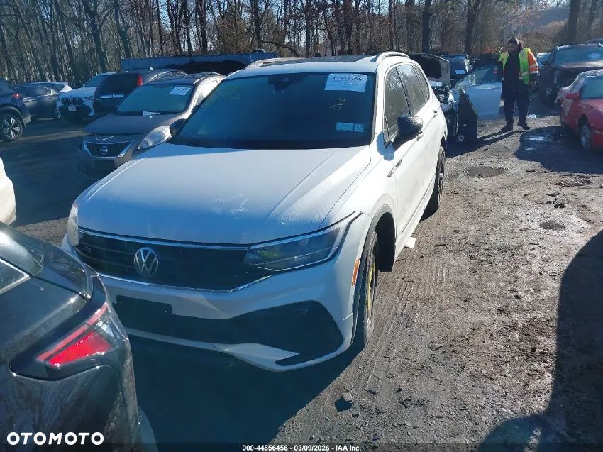 Volkswagen Tiguan - 2