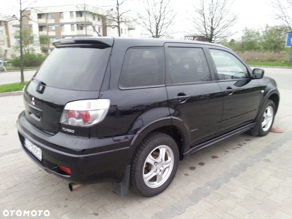 Mitsubishi Outlander 2.0 Turbo 4WD - 5
