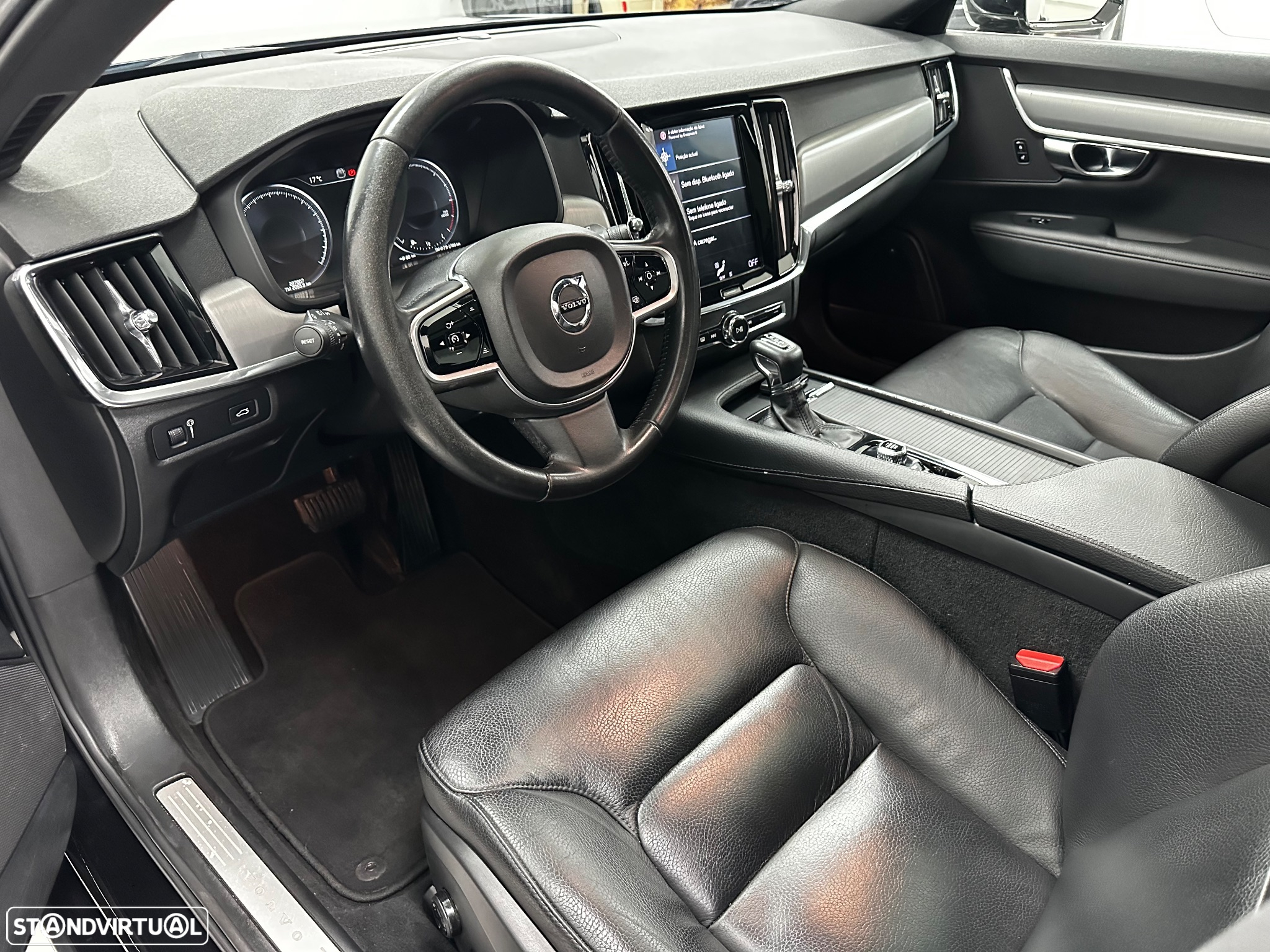 Volvo V90 2.0 D4 Momentum Plus Geartronic - 10