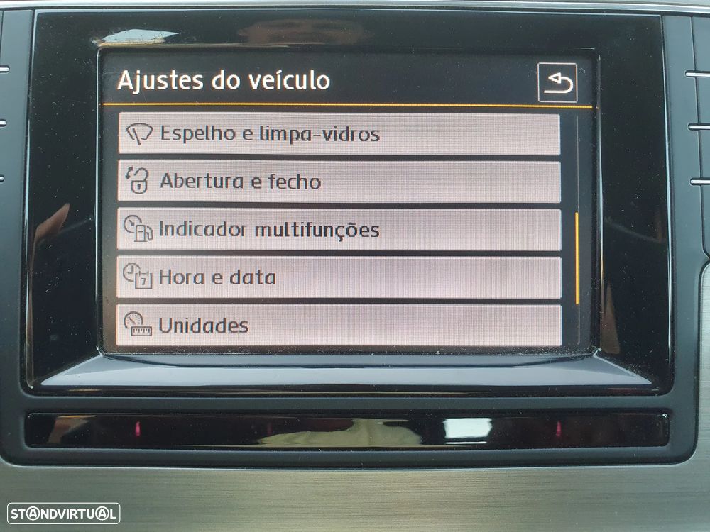 VW Golf Variant 1.6 TDi BlueMotion Confortline - 25