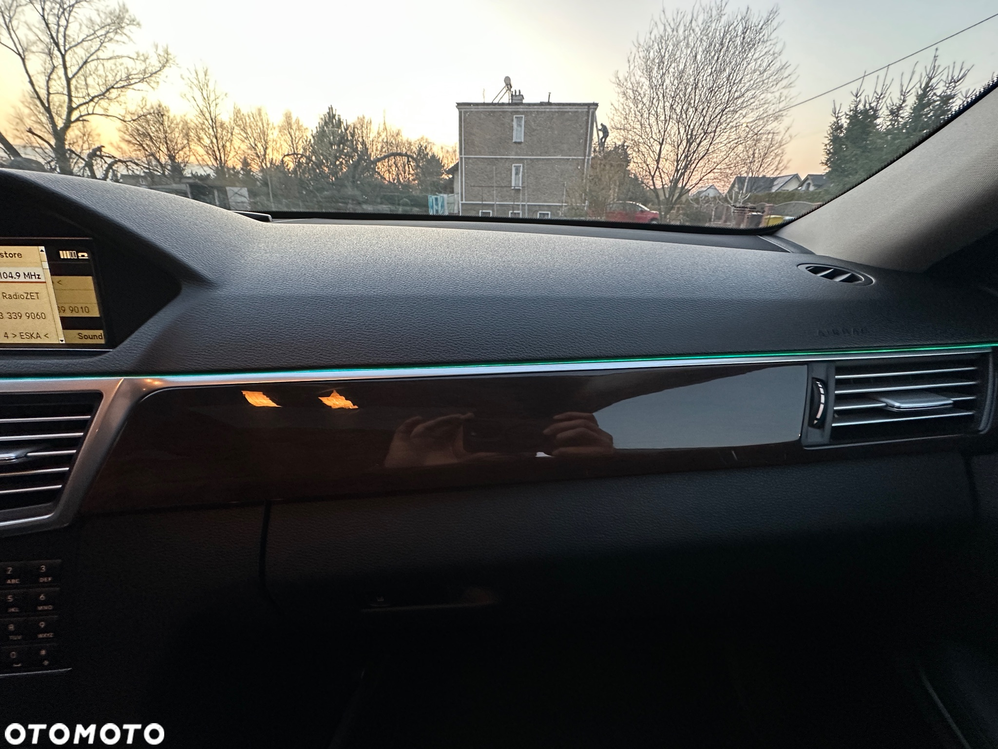 Mercedes-Benz Klasa E 220 T CDI DPF BlueEFFICIENCY Automatik - 17