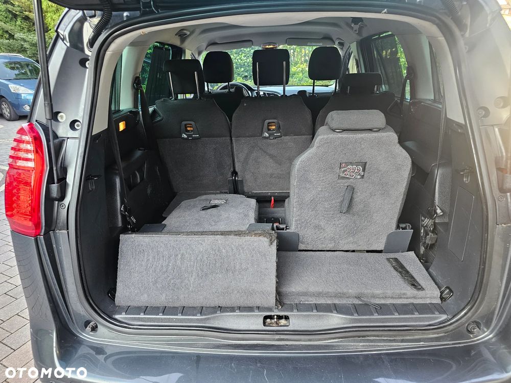 Peugeot 5008 - 19