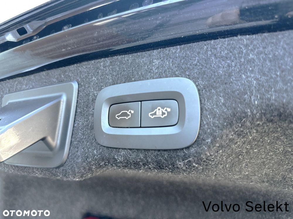 Volvo S90 - 32