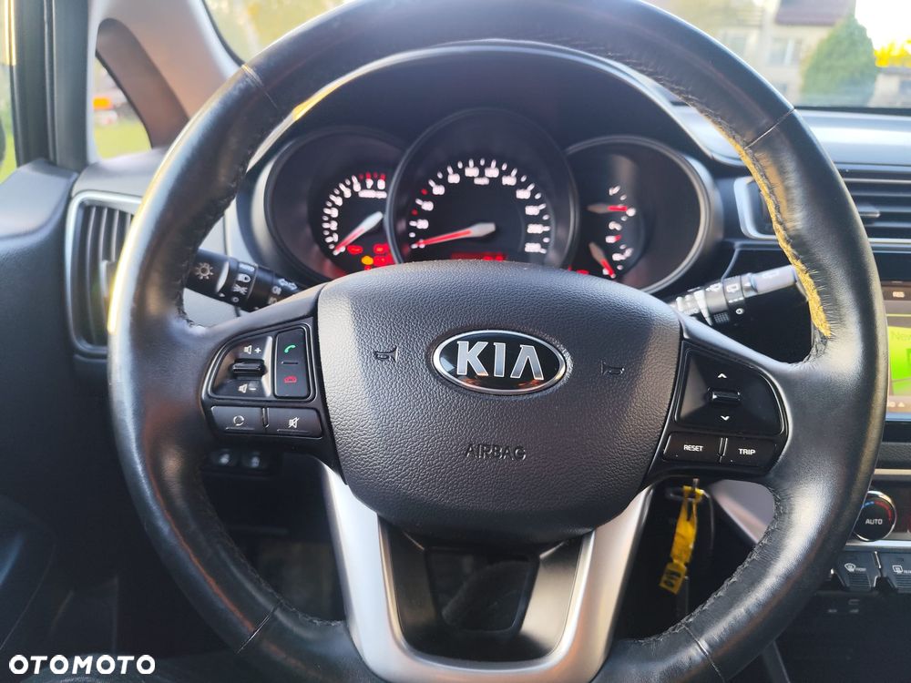 Kia Rio - 20