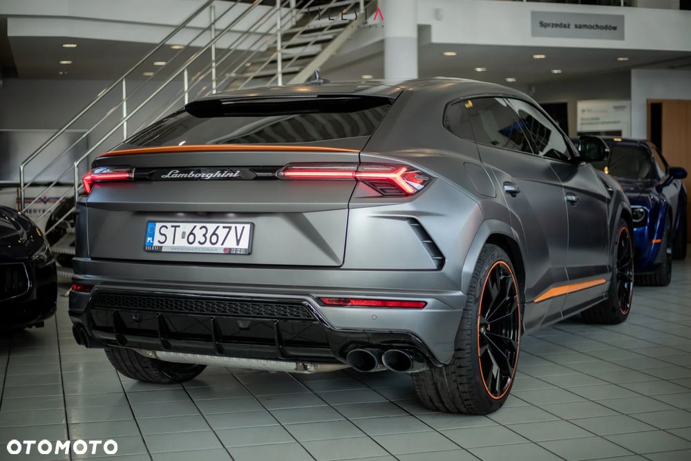 Lamborghini Urus Standard - 7