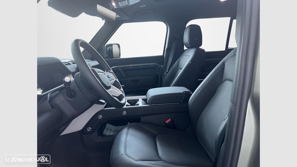 Land Rover Defender 2.0 P300e 110 AWD X-Dynamic SE - 8