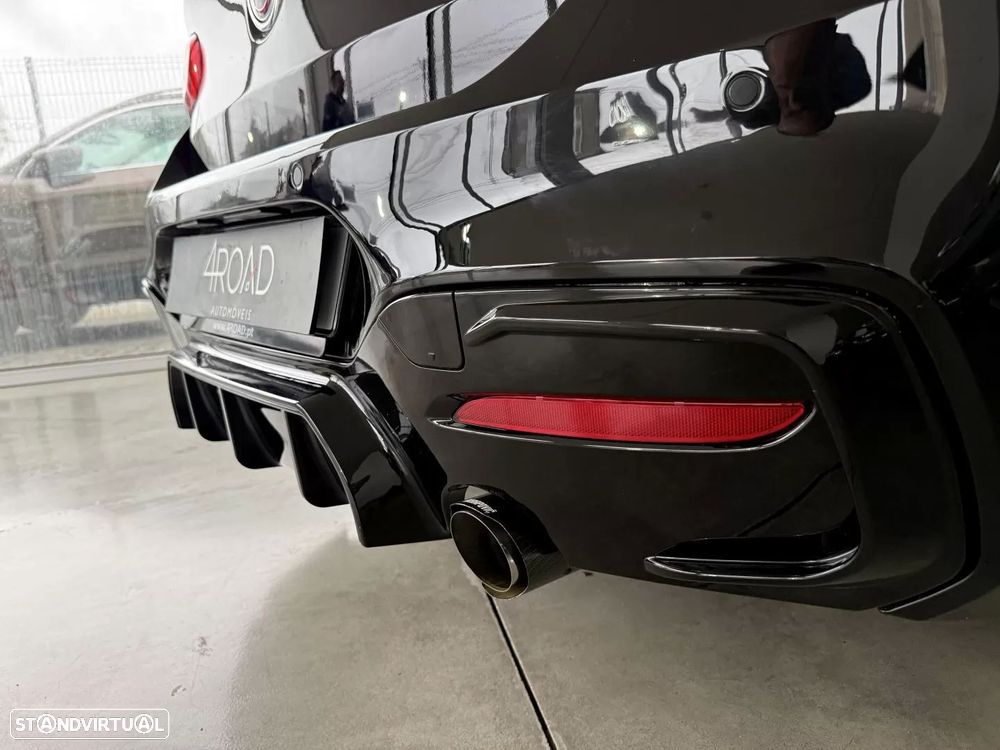 BMW 116 d Pack M - 32