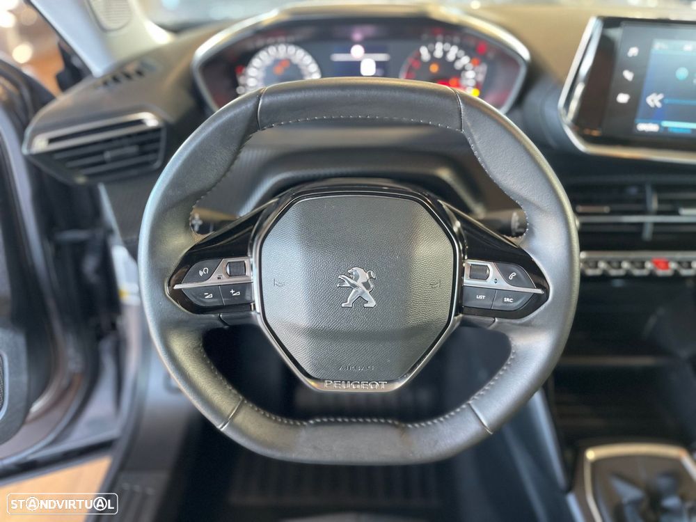 Peugeot 2008 1.2 PureTech Active - 11