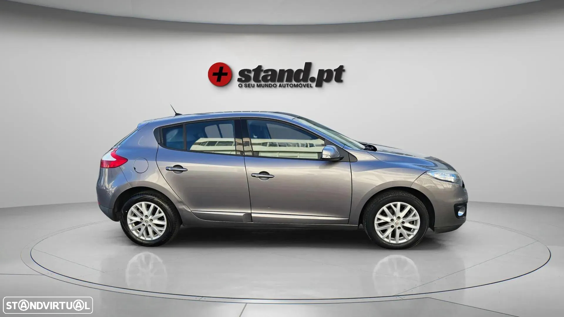 Renault Mégane 1.5 dCi Dynamique S - 4