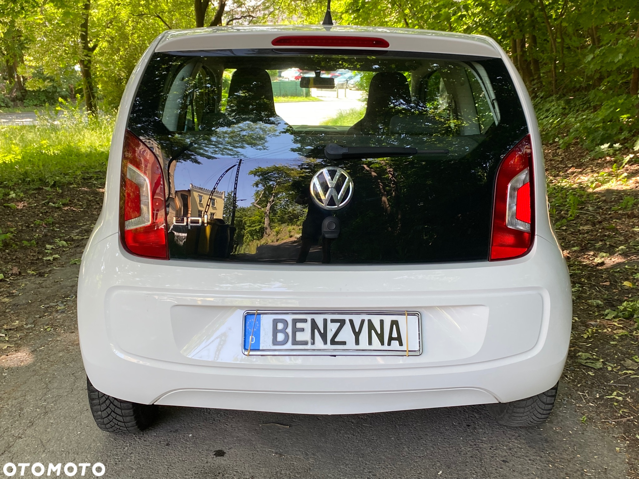 Volkswagen up! Active - 18