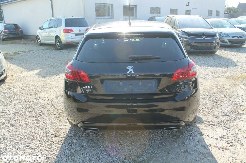 Peugeot 308 - 6