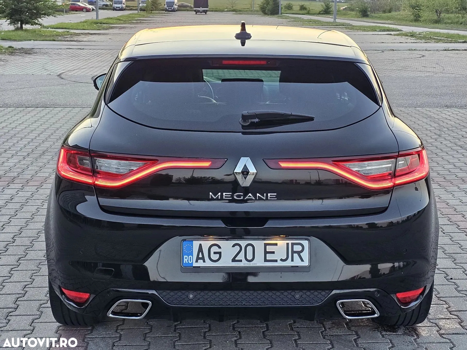 Renault Megane ENERGY dCi 130 BOSE EDITION - 12