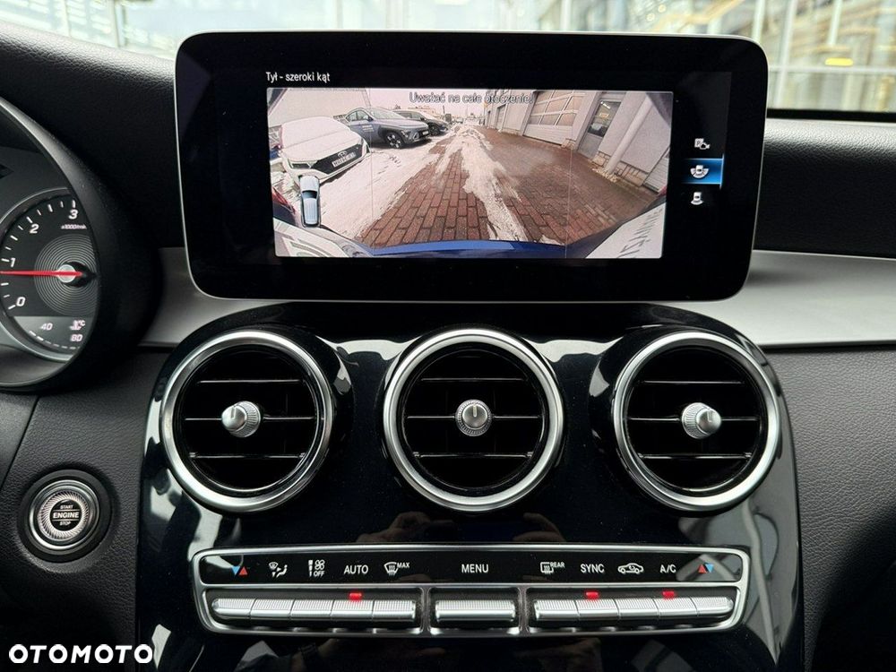 Mercedes-Benz GLC - 16