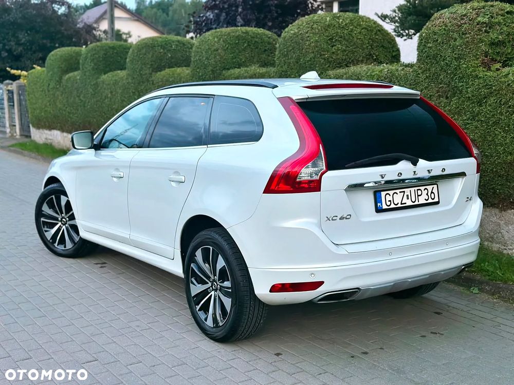 Volvo XC 60 - 4