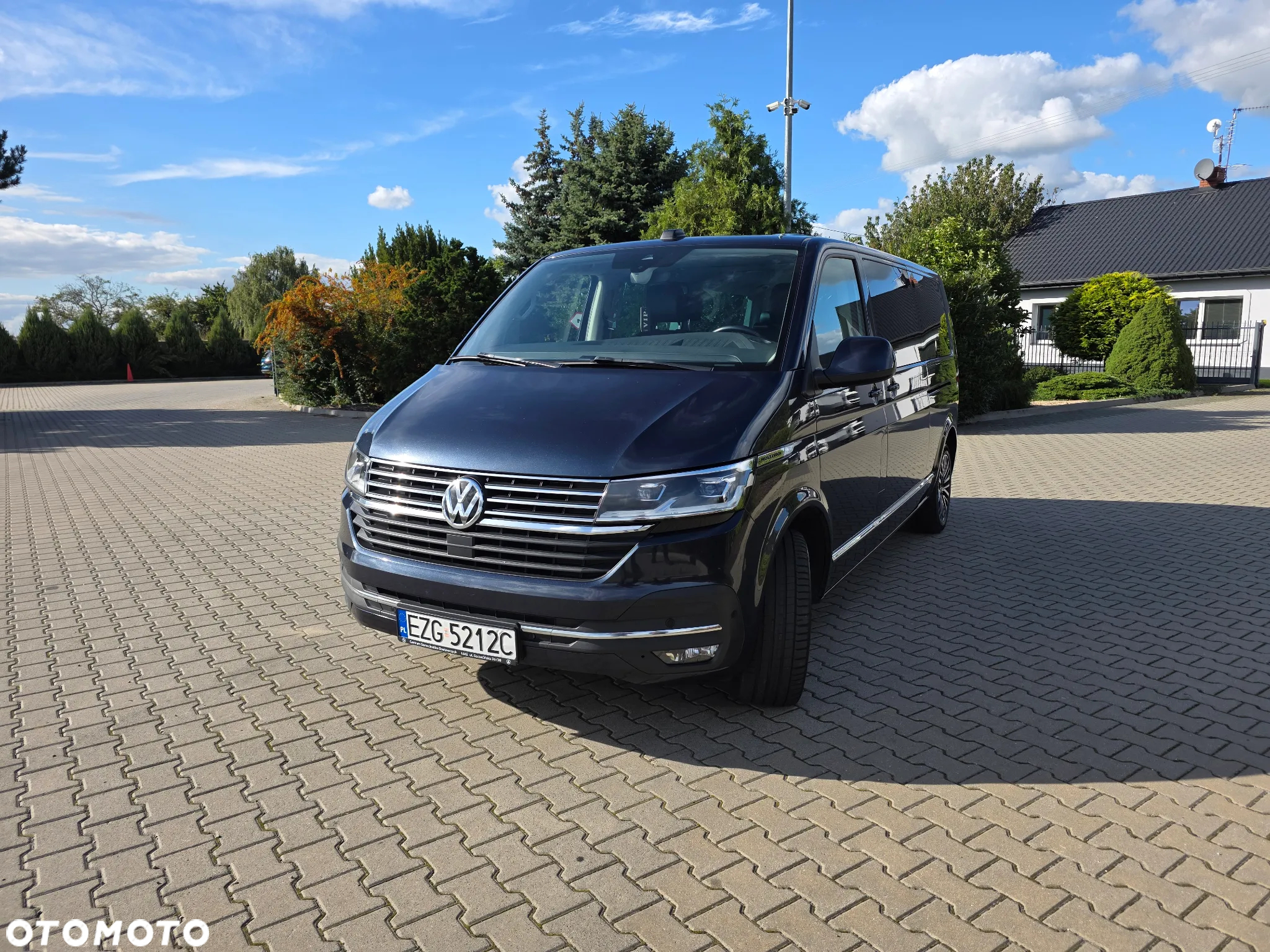 Volkswagen Multivan - 4