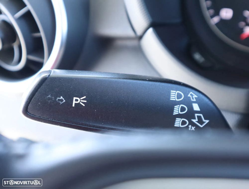 Audi A1 Sportback 1.6 TDI Advance - 34