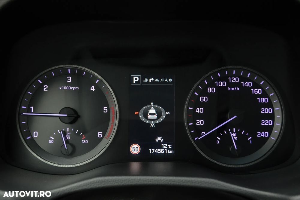 Hyundai Tucson blue 1.7 CRDi 2WD DCT Passion - 10