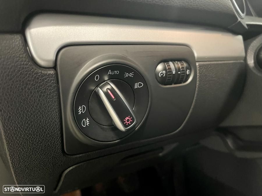 VW Golf 1.6 TDi Highline - 10