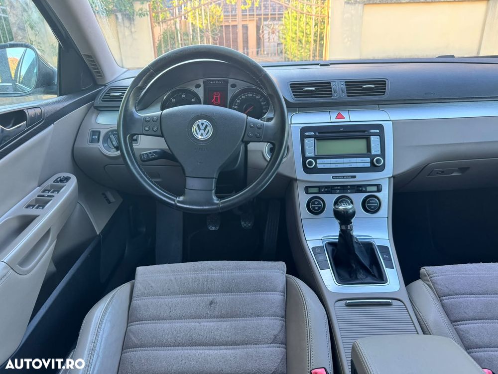 Volkswagen Passat - 15