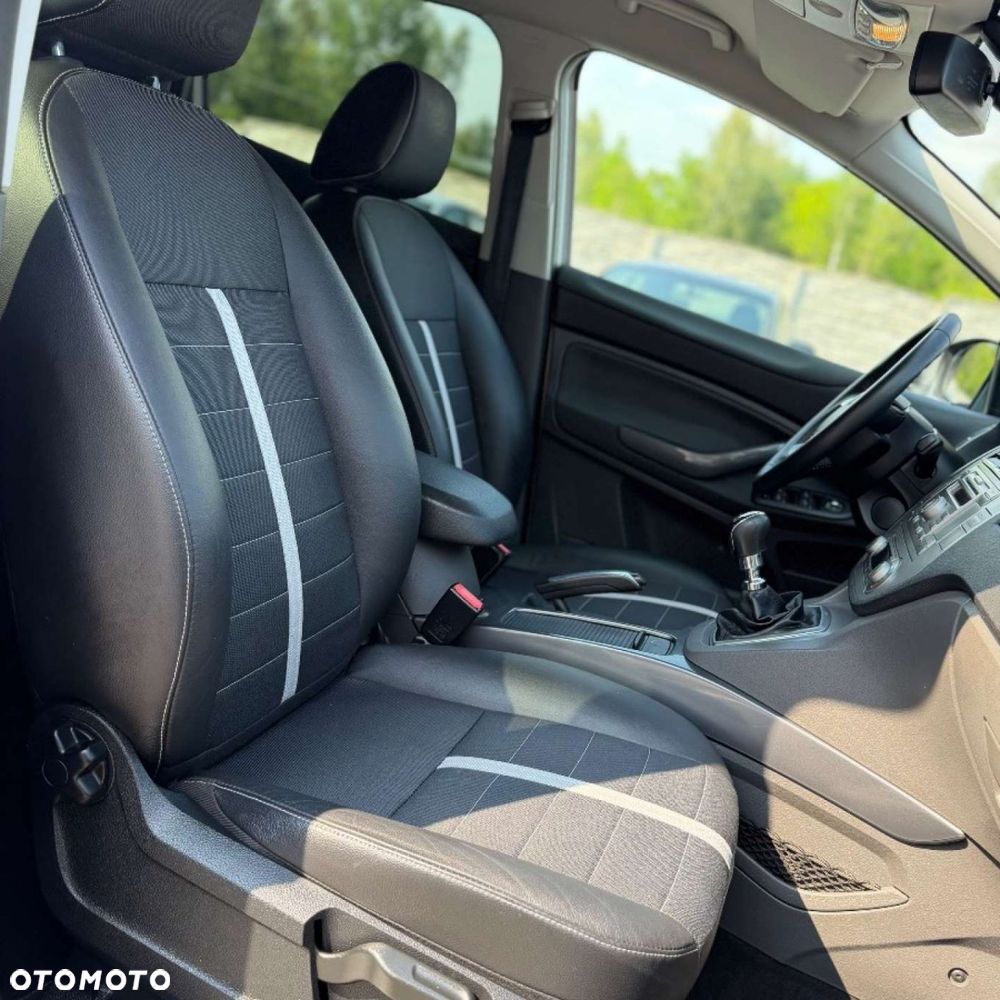 Ford Kuga - 30