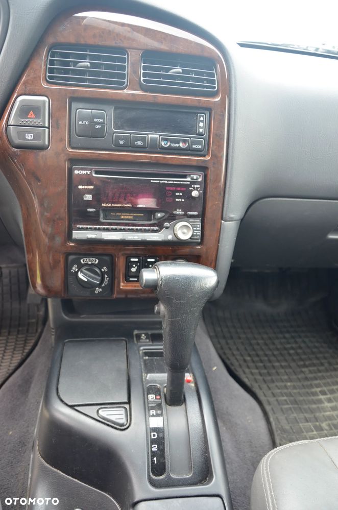 Nissan Pathfinder - 32