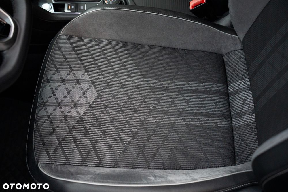 Volkswagen Tiguan Allspace 2.0 TSI 4Mot R-Line DSG - 26