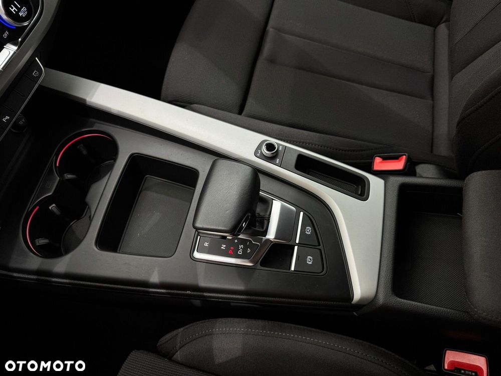 Audi A4 Limousine - 25