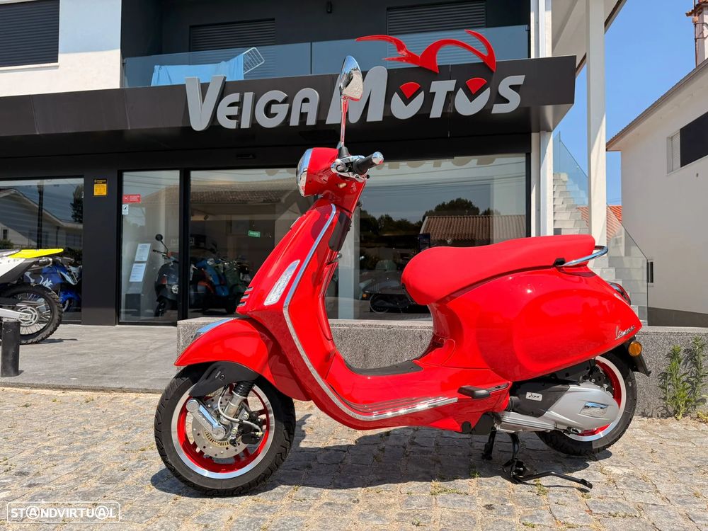 Vespa Primavera Edição RED - 8