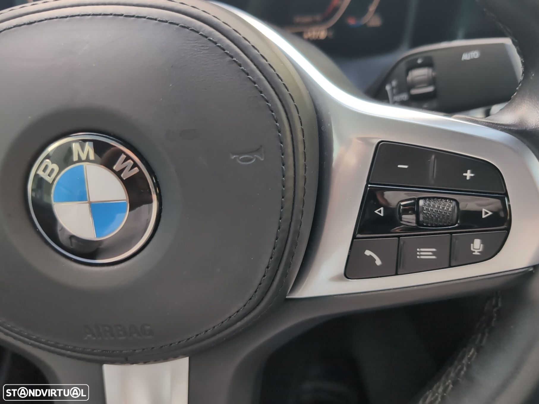 BMW 420 i Pack Desportivo M Auto - 23