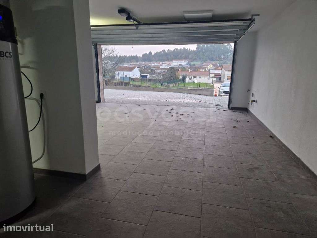 Moradia T3 Nova com lagradouro, situada em Mogofores, Anadia - Grande imagem: 5/24