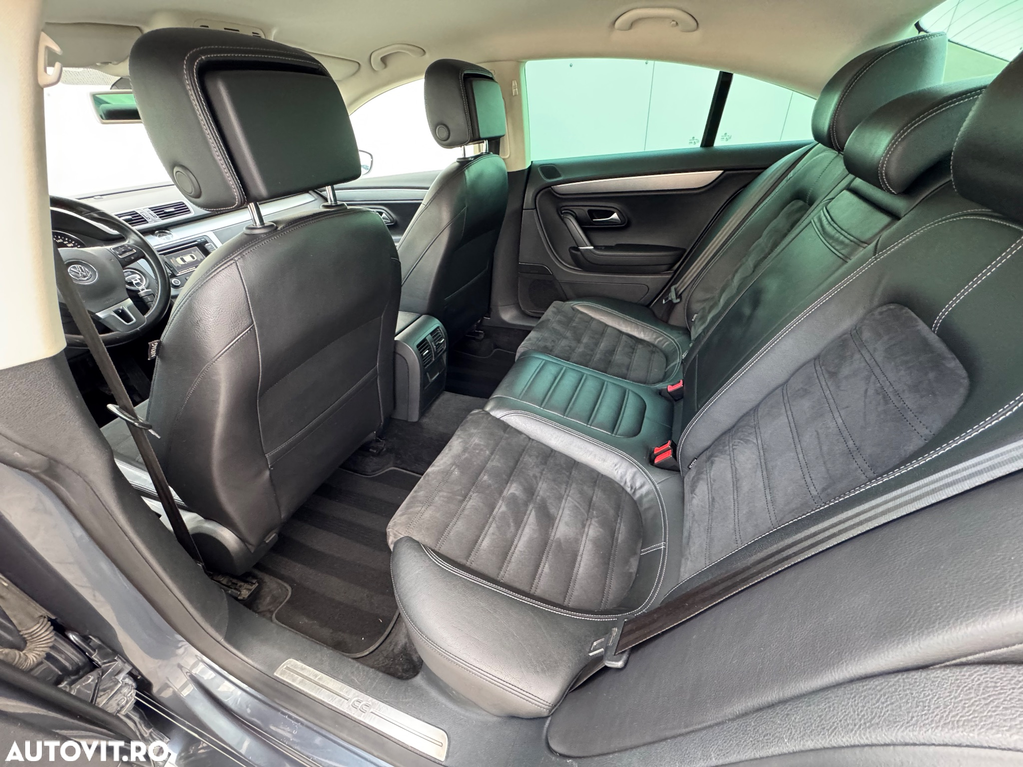 Volkswagen Passat CC 2.0 Blue TDI - 9