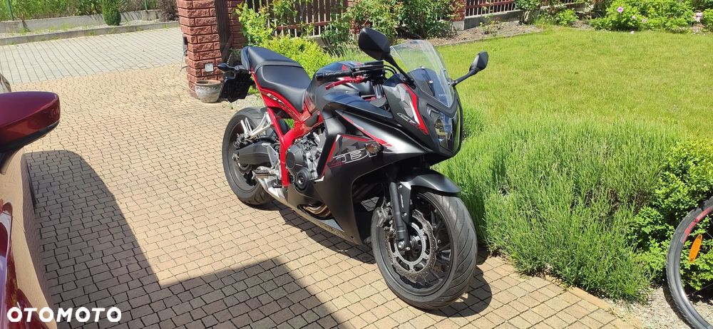 Honda CBR - 11