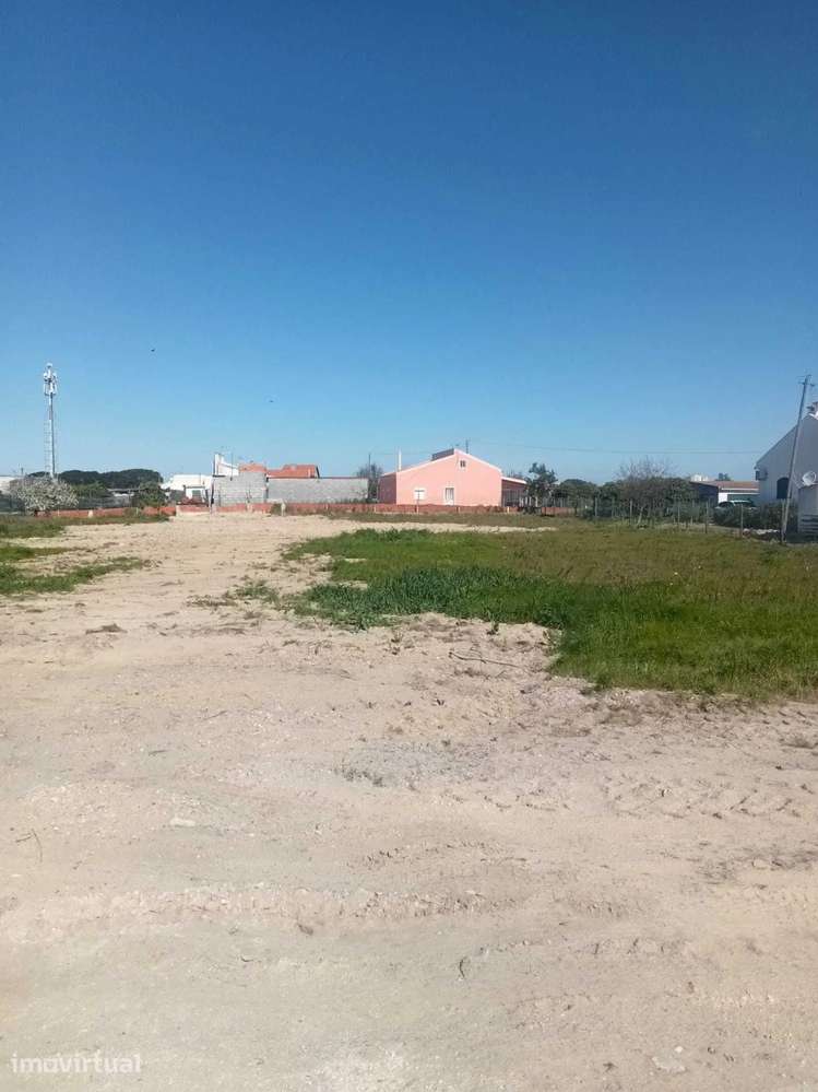 Terreno urbano 2520m2 com 300m2 para construção - Grande imagem: 2/4