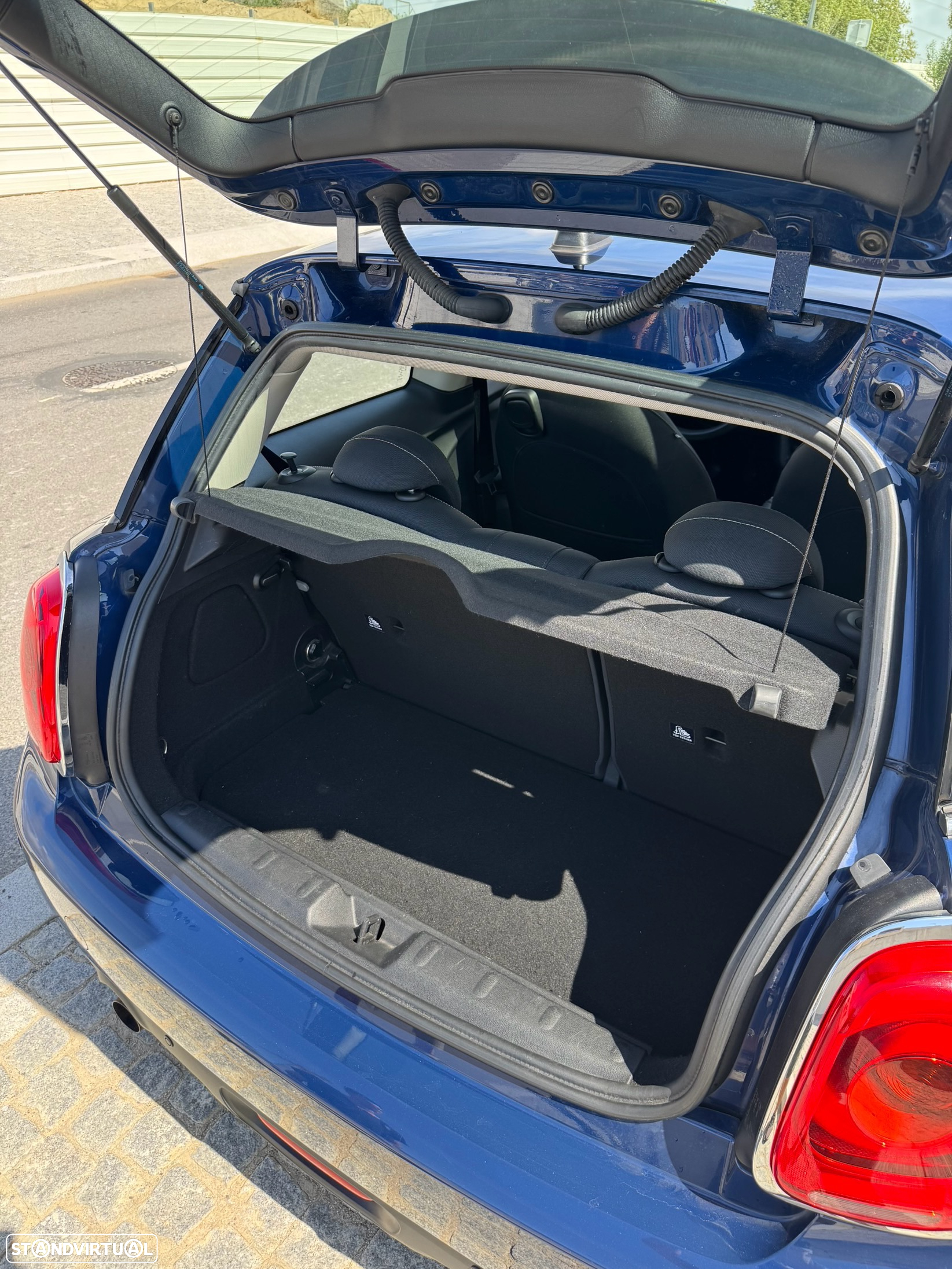 MINI 3 Portas One D - 15