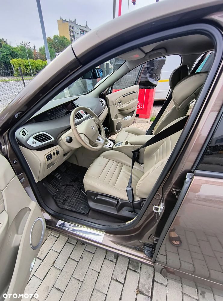 Renault Grand Scenic TCe 130 Bose Edition - 6