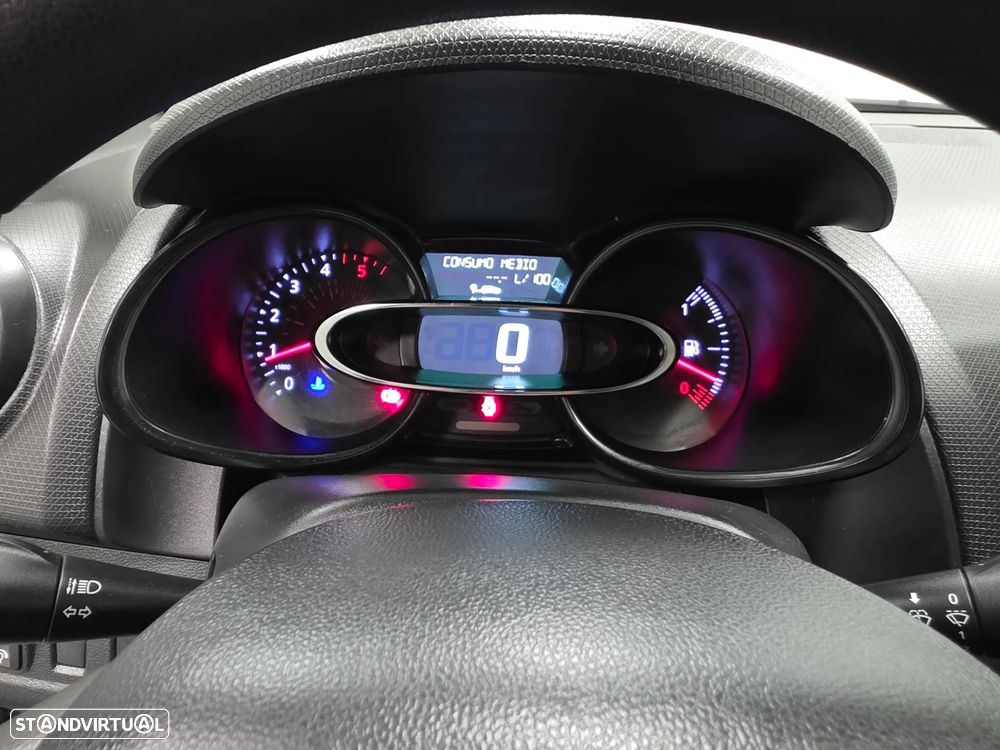 Renault CLIO SOCIETE 1.5 DCI ZEN  IVA DEDUTIVEL - 40