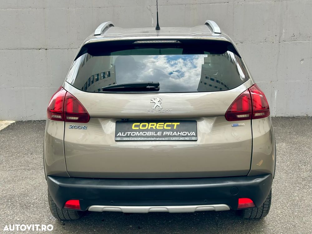 Peugeot 2008 - 12
