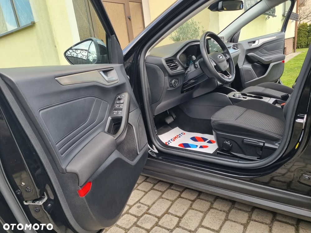 Ford Focus 1.5 EcoBlue Active Business - 32