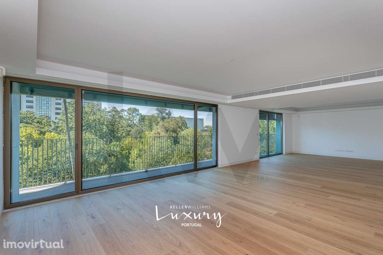 APARTAMENTO T4 de Luxo - Grande imagem: 3/46