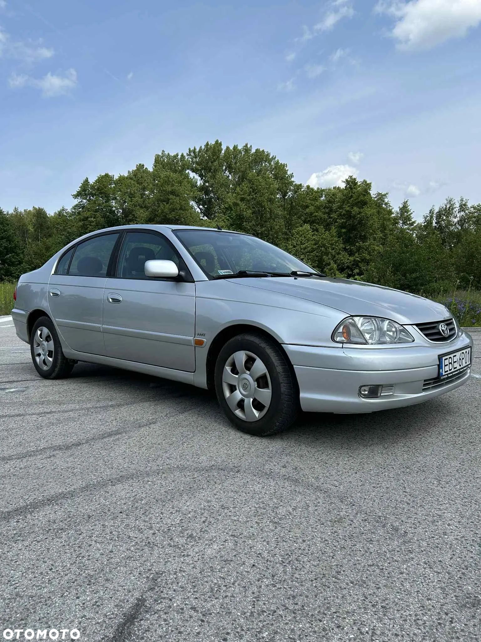 Toyota Avensis 1.8 VVT-i Luna - 1