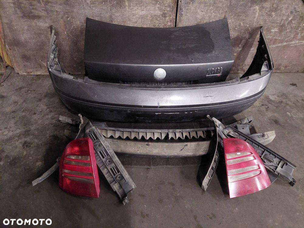 KOMPLETNY TYŁ KLAPA ZDERZAK LAMPA LAMPY SKODA SUPERB I 9152 - 1