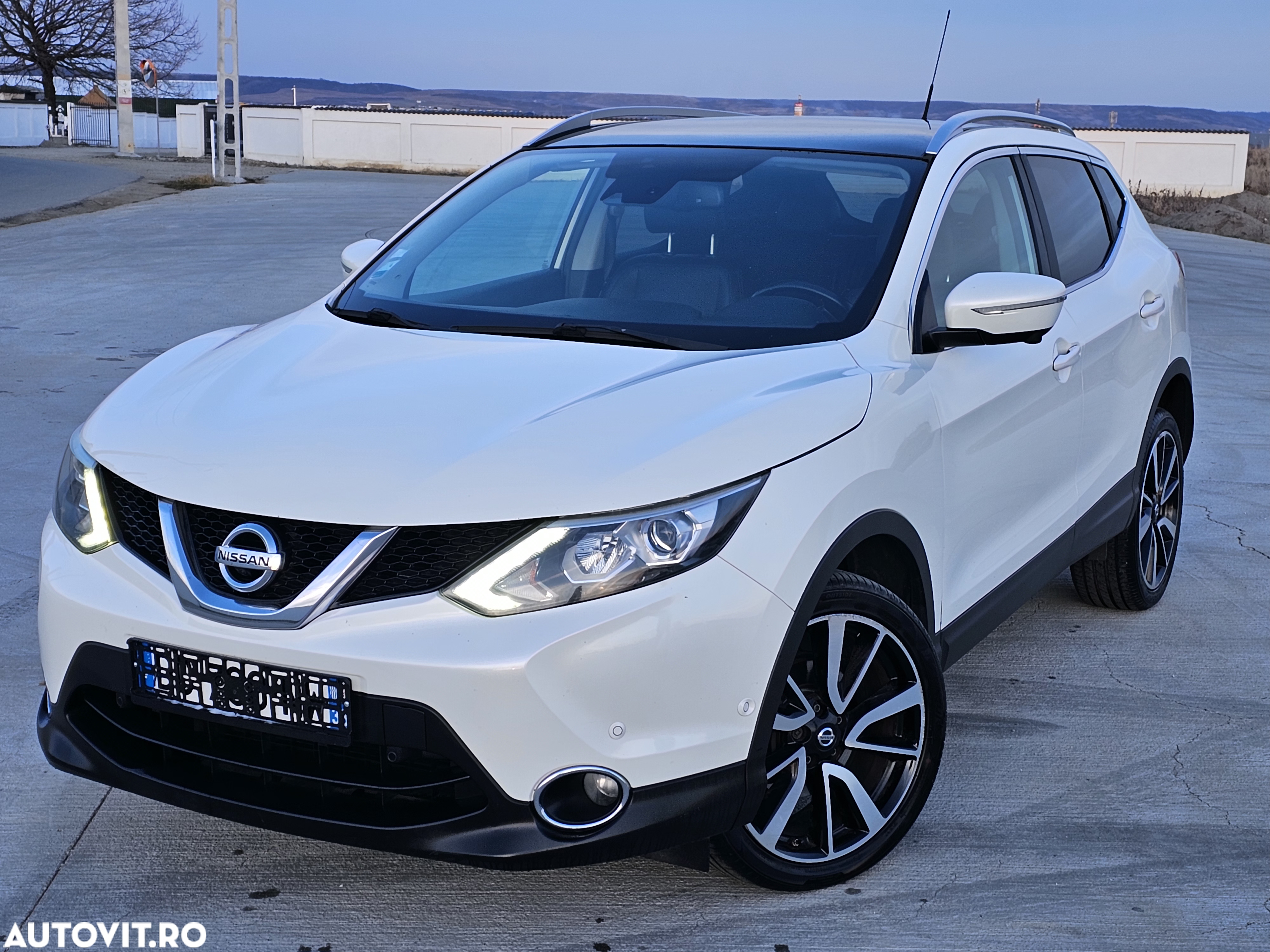 Nissan Qashqai 1.6 DCI Start/Stop Tekna - 23