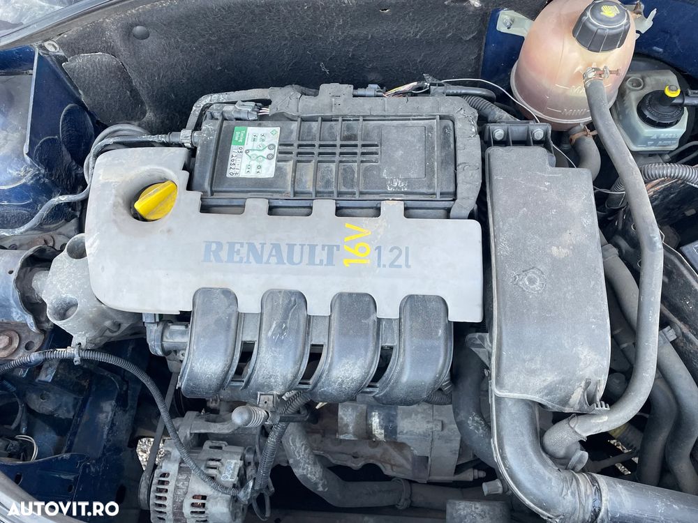 Dezmembrez Renault Clio II 1.2 16V 75CP - 5