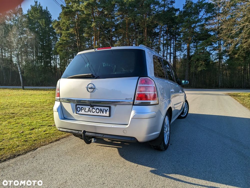 Opel Zafira - 26