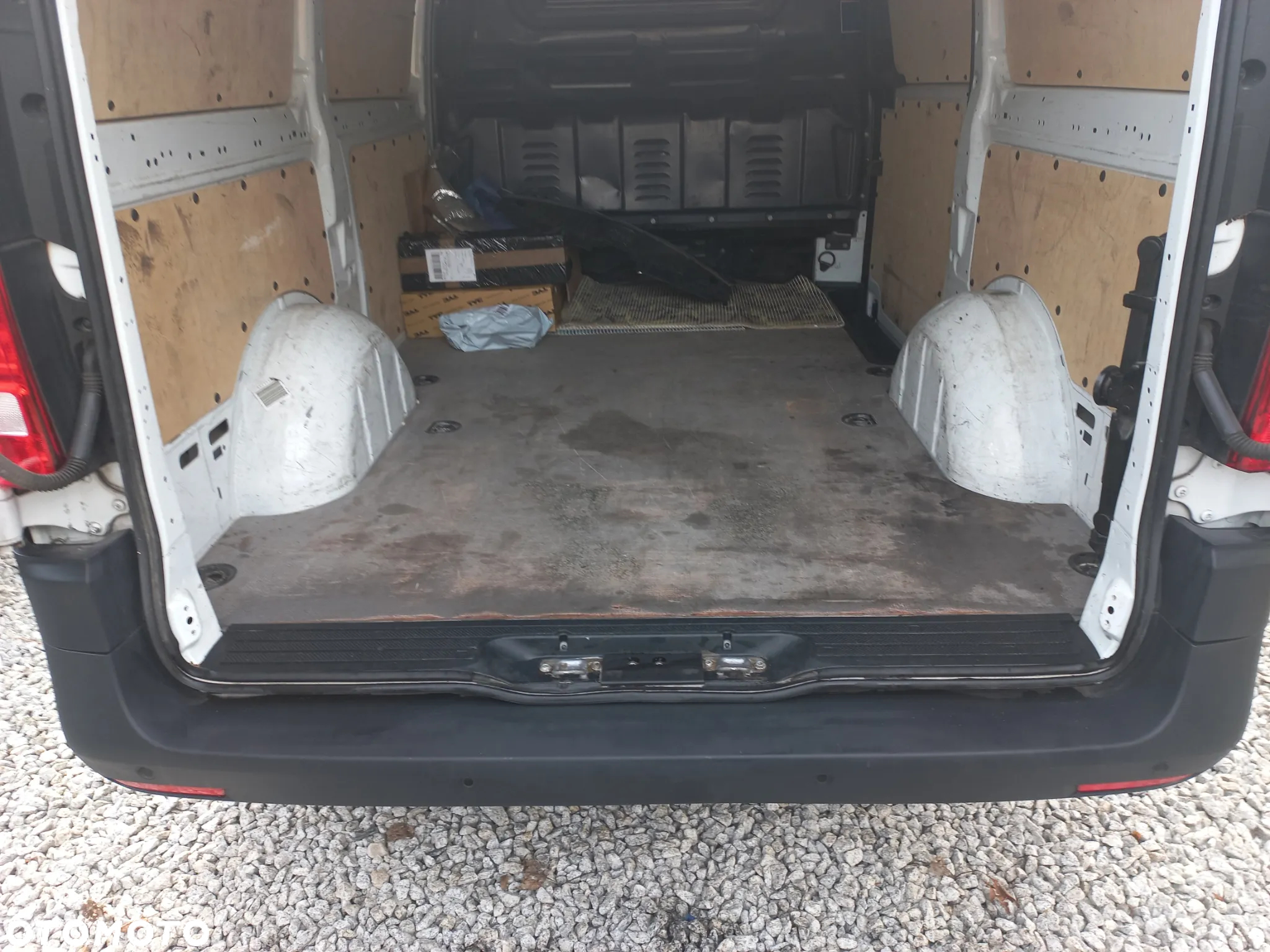 Mercedes-Benz Vito - 26