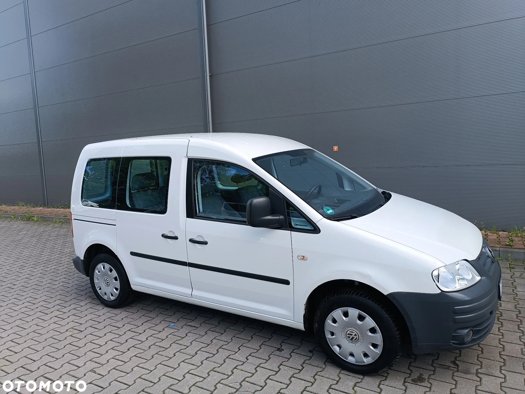 Volkswagen Caddy 1.6 Familie (5-Si.) - 3