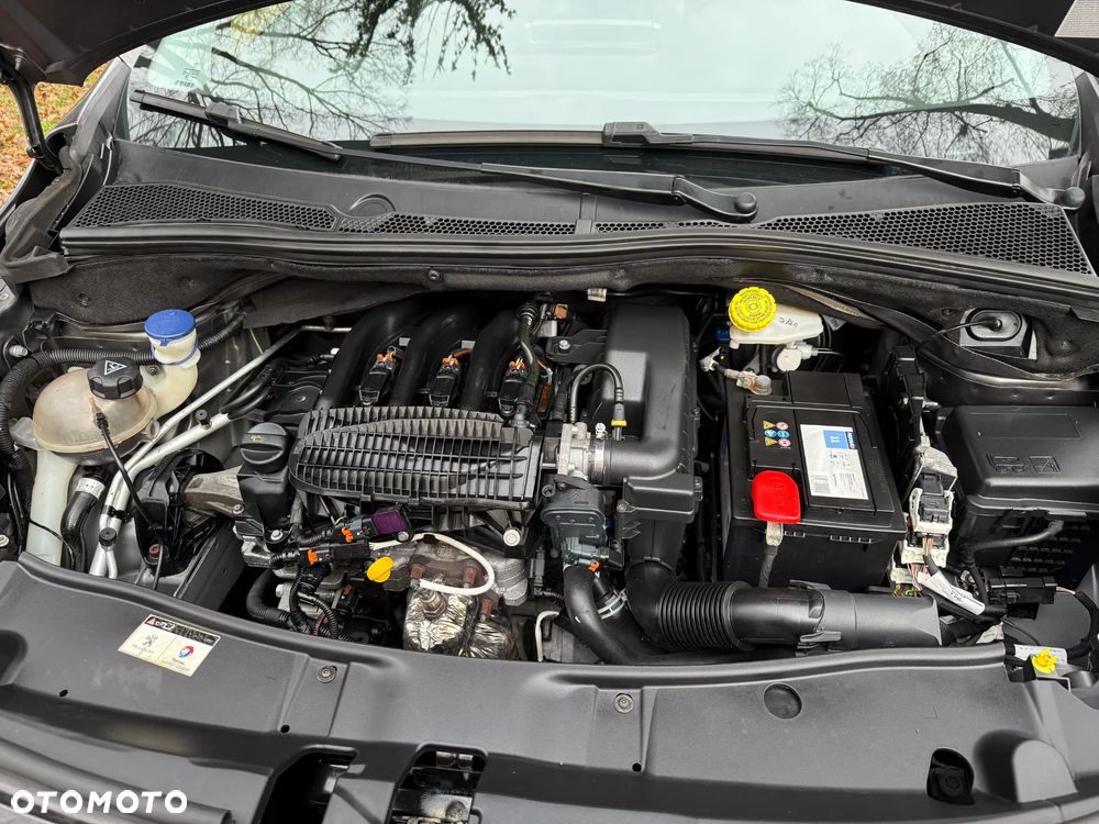 Peugeot 2008 PureTech 82 Active - 32